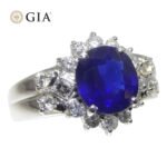 3.23ct Cushion Blue Sapphire. Diamond Engagement Ring set in Platinum. GIA Certified Thailand - Image 5